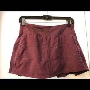 Lululemon pace setter skirt